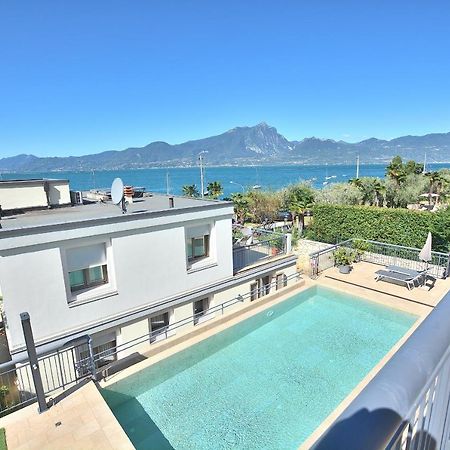South Apartment With Pool Torri Del Benaco Eksteriør bilde