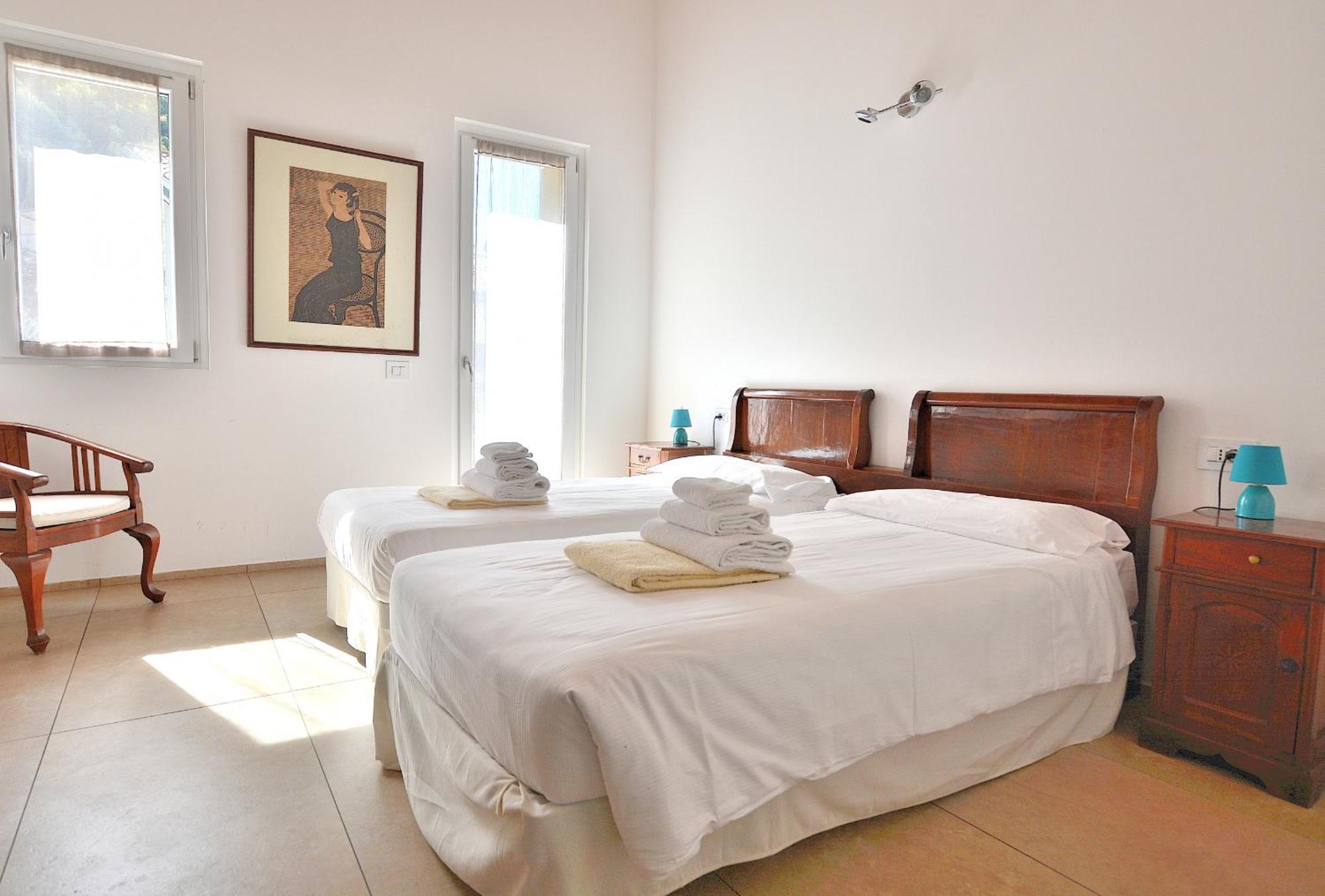 South Apartment With Pool Torri Del Benaco Eksteriør bilde